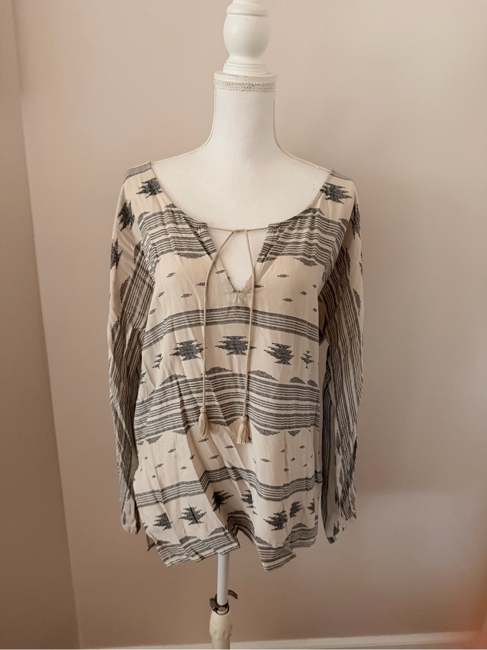 Old Navy Cream Boho Tie-Front Peasant Blouse with Black Stripe